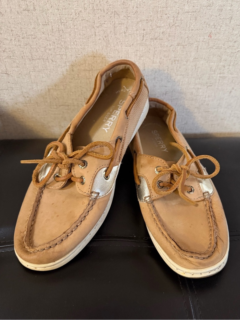 Sperry Womens Top-Sider Tan Shoes with gold Accents